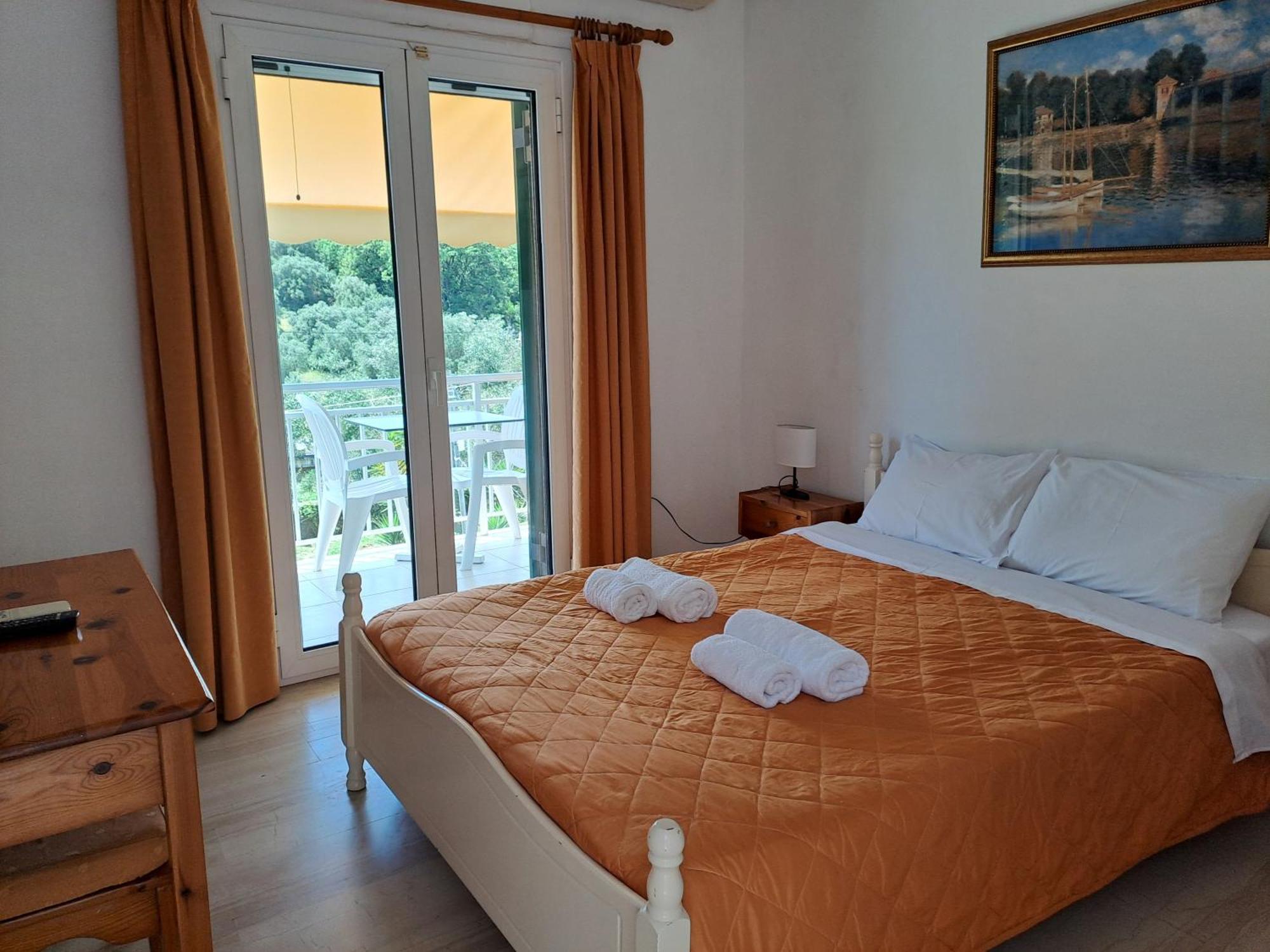 Evridiki Apartments Meszongí Kültér fotó