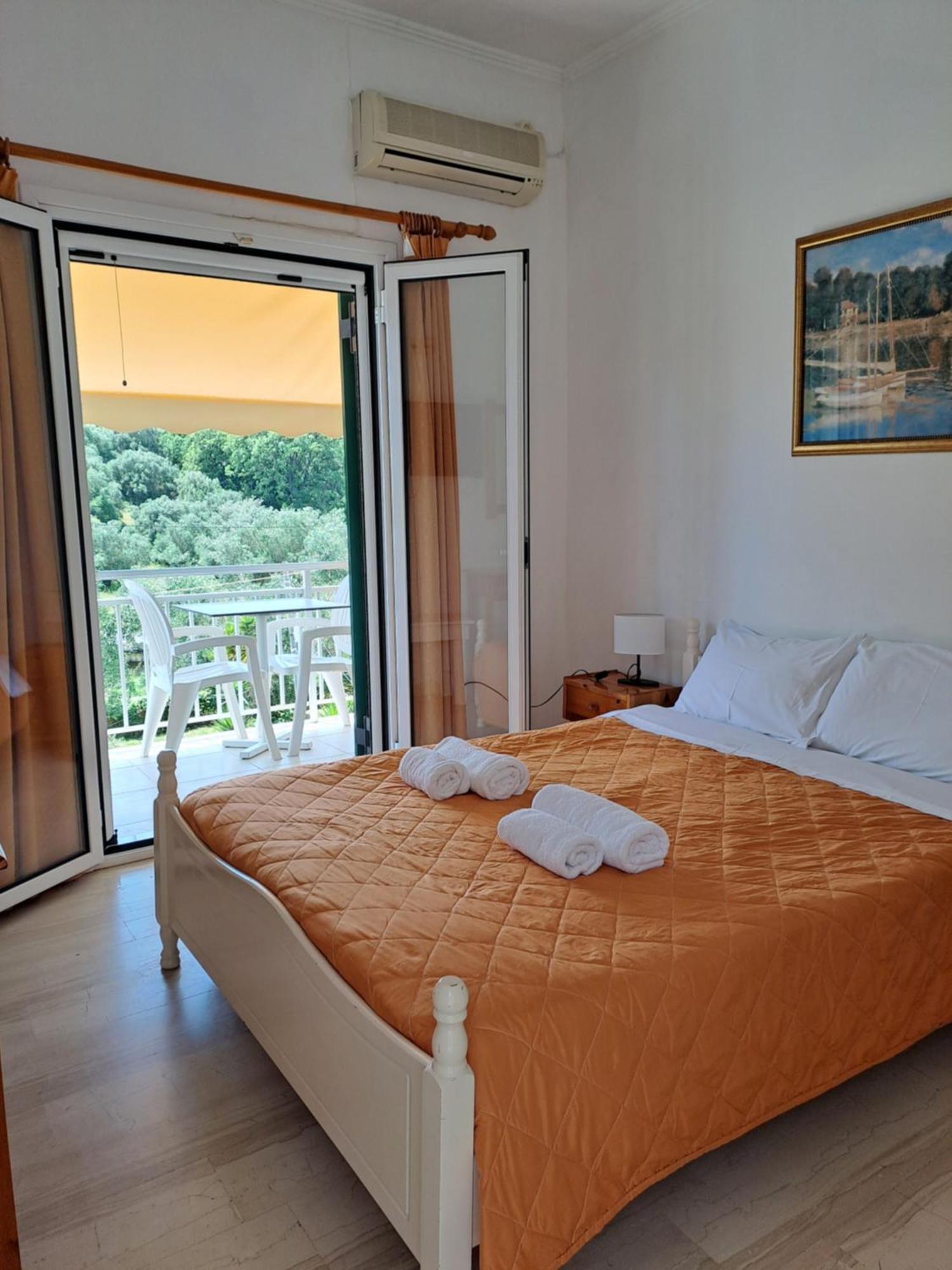 Evridiki Apartments Meszongí Kültér fotó