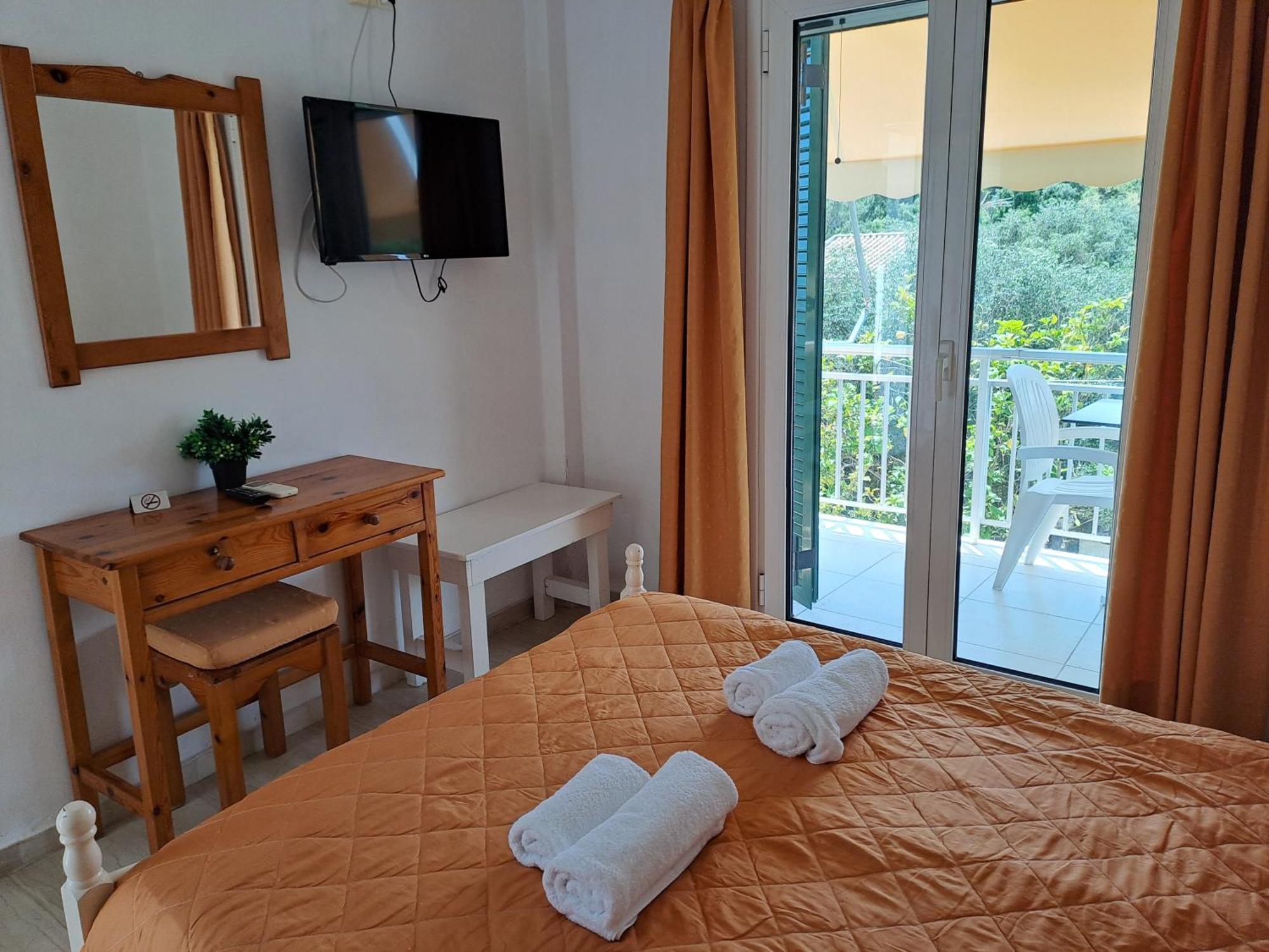 Evridiki Apartments Meszongí Kültér fotó